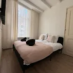 Theislandlife 10p Centrum Texel دِن بورِخْ